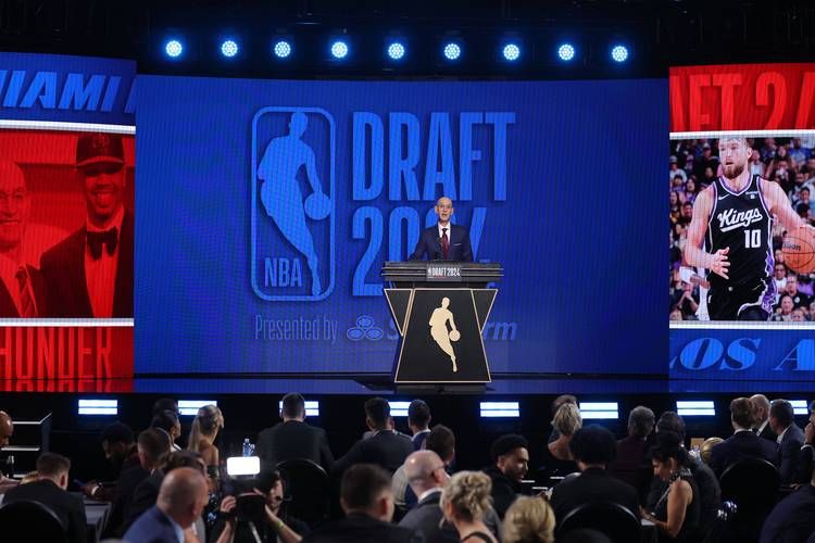 2024NBA选秀状元预测：谁能笑傲联盟？