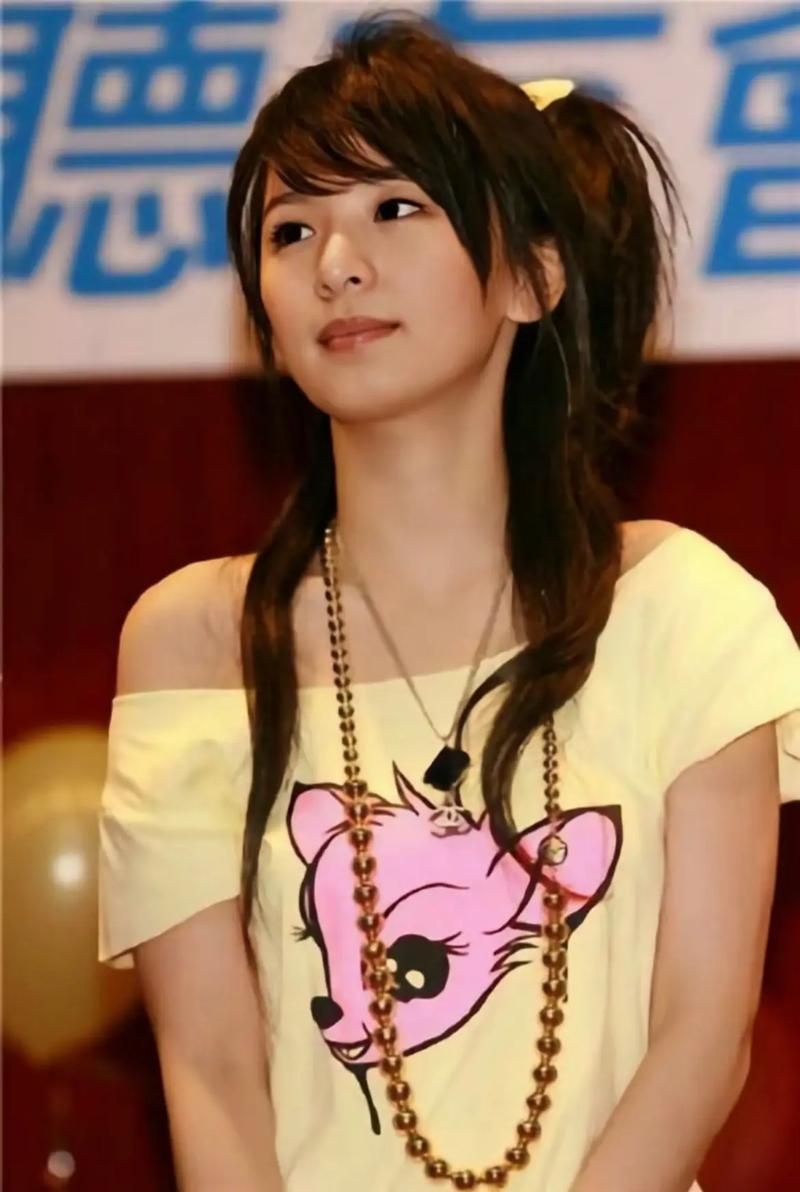 Hebe田馥甄同性恋传闻是真的吗？揭秘她与女友的秘密恋情
