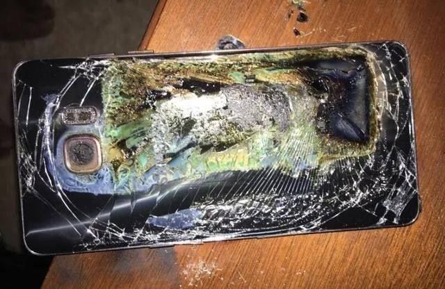 iPhone8爆炸事件频发？手机电池安全隐患不容忽视！