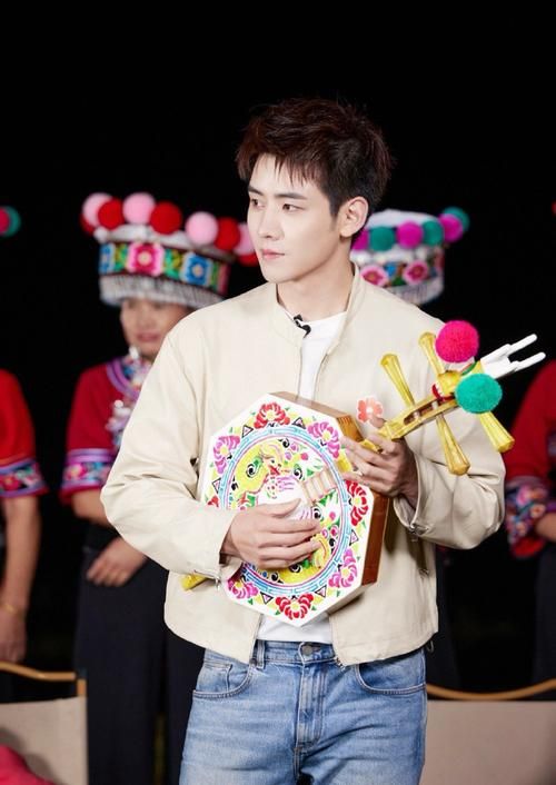 任豪的爱情故事：大海月亮的比喻，意味深长