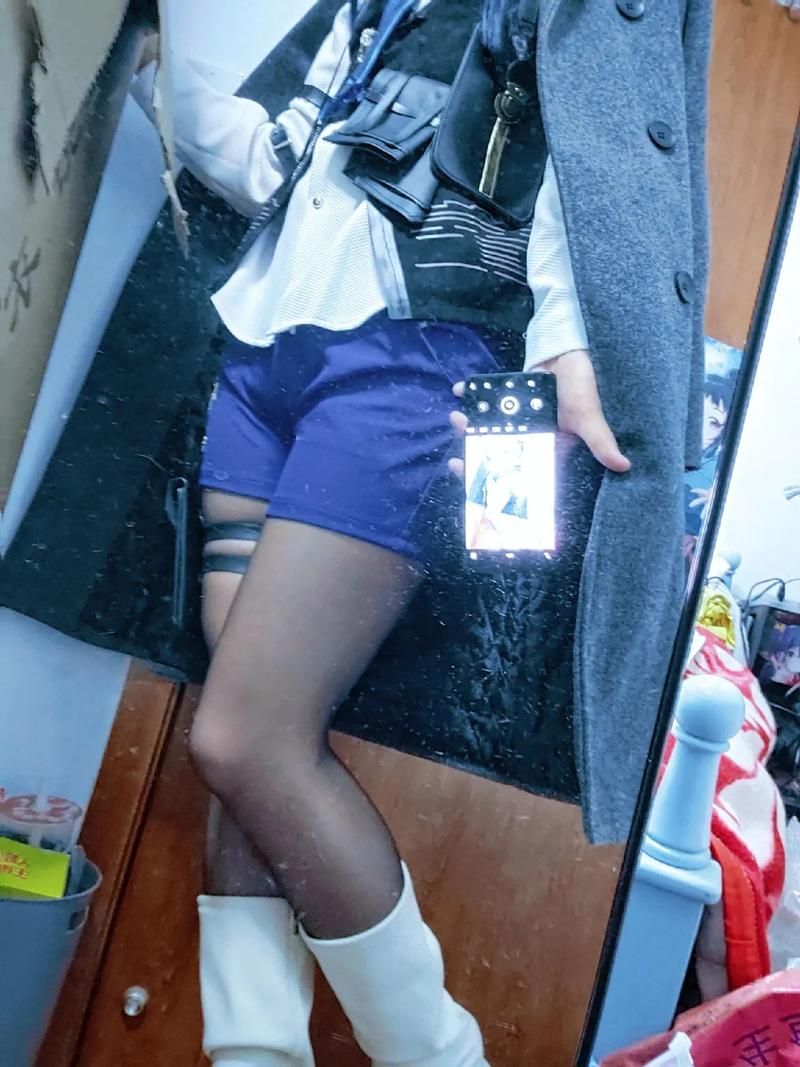 伪娘凹凸COS惊艳全场：技巧解析与服装搭配