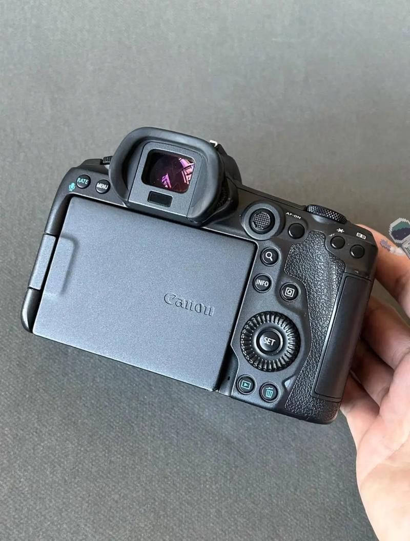 佳能R6微单相机：高性价比之选，值得推荐吗？