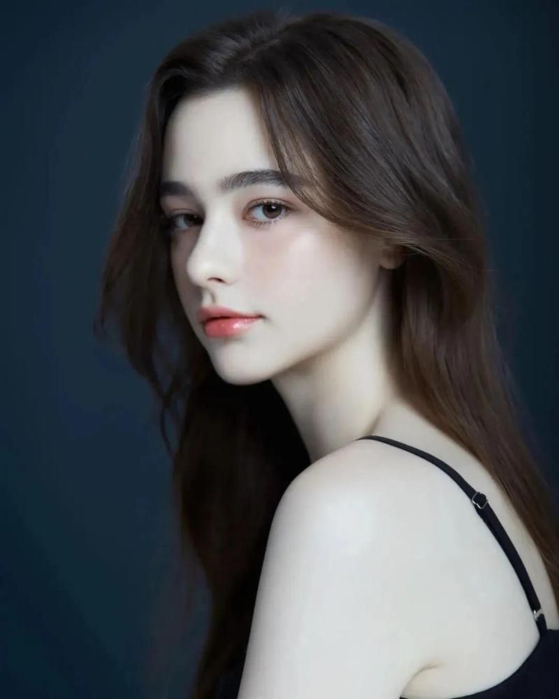 俄罗斯MM美图欣赏：惊艳你的视觉盛宴