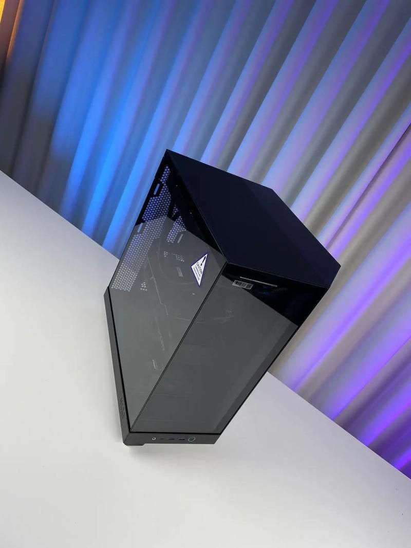 入手NZXT机箱需要注意什么？小白装机避坑指南！