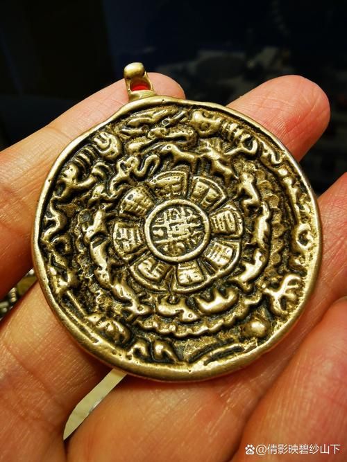 八卦牌的文化内涵与象征意义，你不可不知的秘密