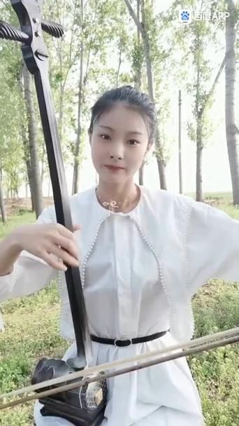 关注00后小女孩：她们的成长与未来