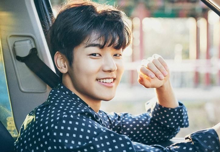 冉冉升起的新星姜珉赫：实力与潜力的完美结合