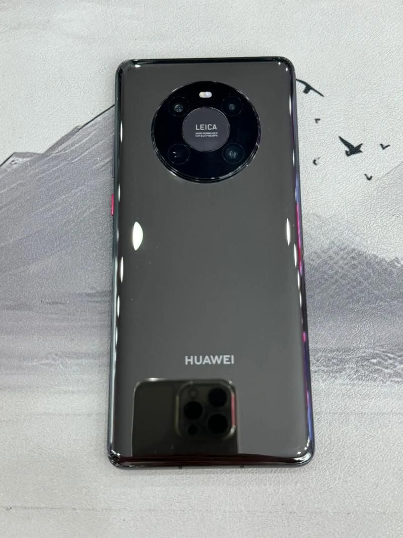 华为Mate40图片大全：高清外观图赏析，细节一览无余