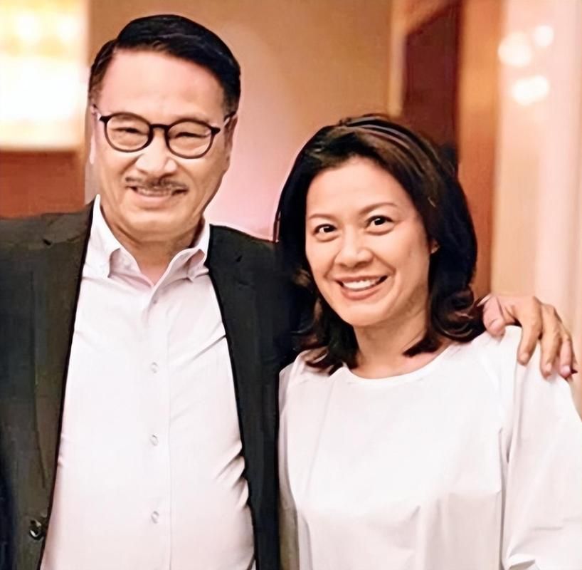 吴孟达老婆3任老婆图片：罕见照片曝光，细数达叔的爱情