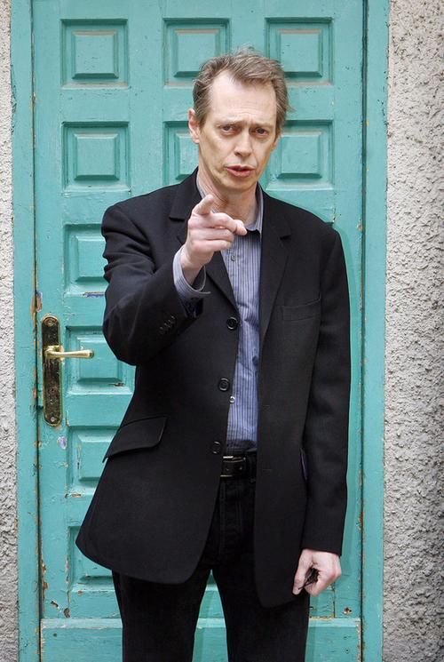 堡垒：史蒂夫·布西密主演的警匪剧情片，带你深入洛杉矶警局的黑暗！