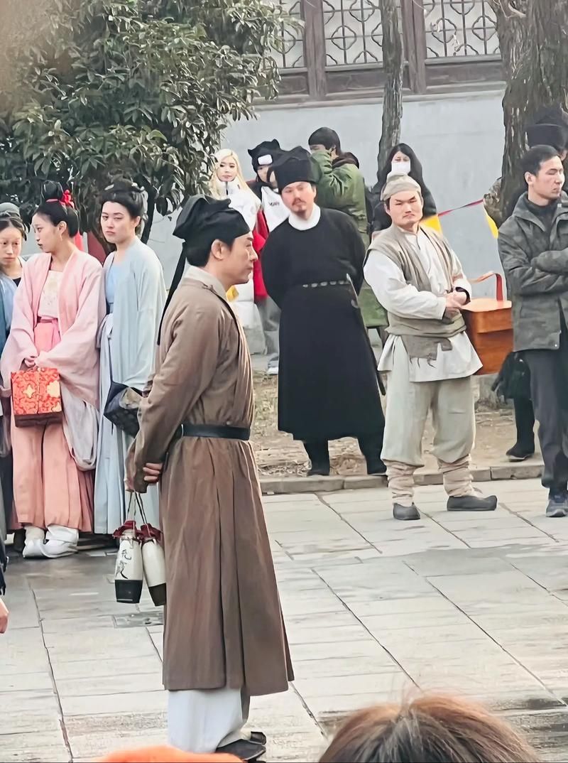拍摄杀青和古代“杀青”有何关联？词源追溯与演变
