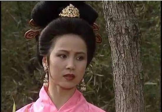 探秘秦姬：三国名妾与古代传说中的仙女，谁更令人印象深刻？