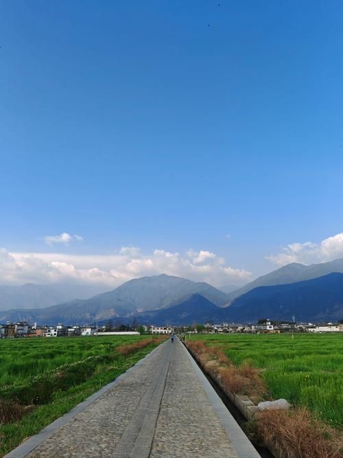 星罗密布的乡村美景，感受田园诗般的宁静