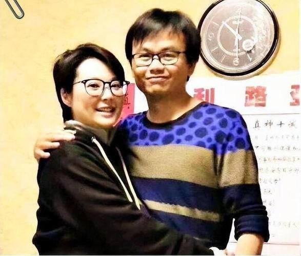 演员袁立结婚：与梁太平的爱情修成正果，幸福满满
