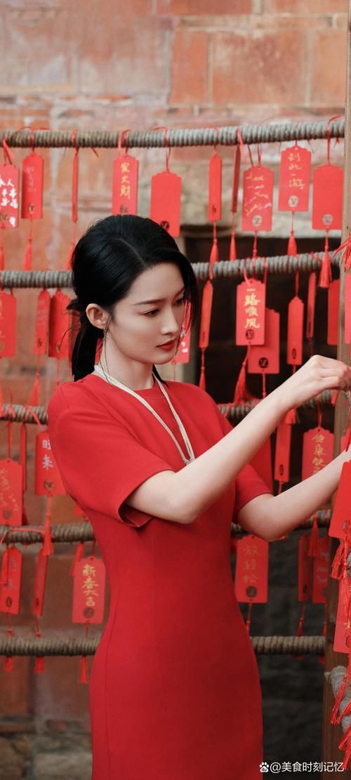 热议不断！李沁发文回应诛仙电影中的争议