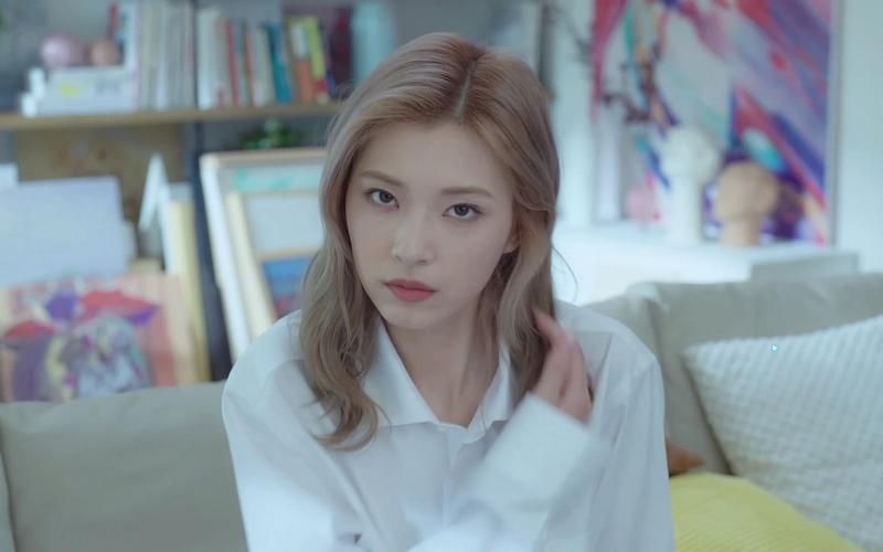 下载完蛋我被美女包围了安卓版：开启你的甜蜜校园生活