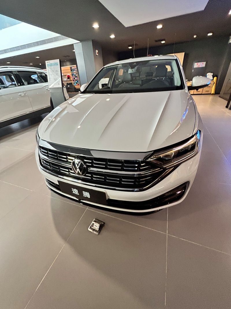 下载忠诚的妻子游戏官方正式版：最新版本，畅玩无阻