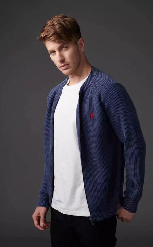 丽贝卡官方网站：最新产品信息及品牌故事