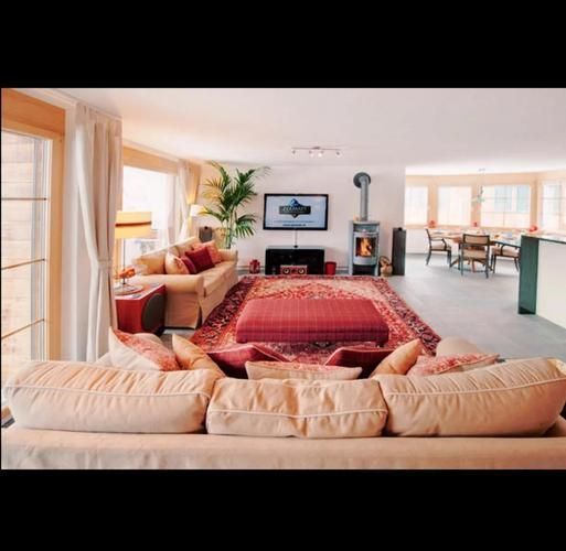 亲密民宿与你在一起BNB汉化版最新更新，不容错过！