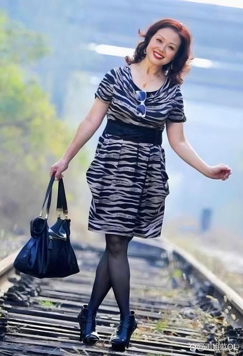 半老徐娘官网：优雅成熟女性的专属社区