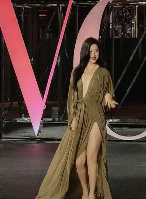 半老徐娘最新版本是多少？功能提升大揭秘