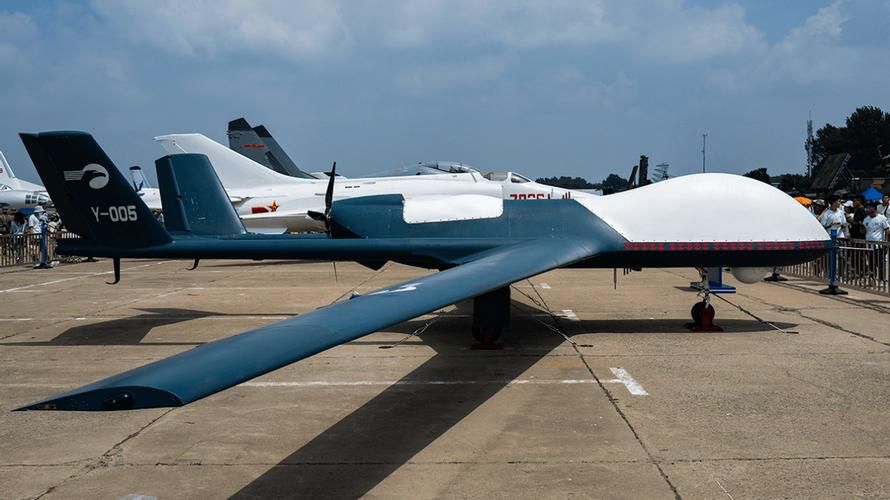 塔纳托斯最新消息：隐身无人机首飞成功！