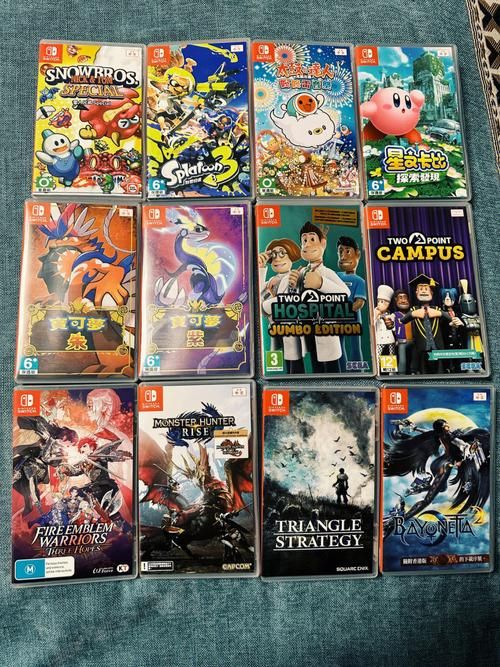 想玩家里蹲女友？最新版本下载及游戏测评都在这里