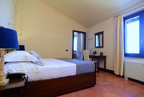 想玩库洛的房间？这里提供官方正式版最新下载