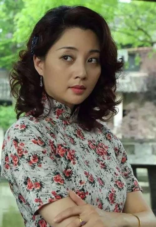 想玩徐娘半老第二季绅士游戏？这里有你需要的资源！