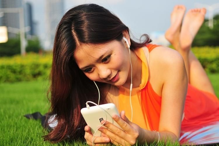 想玩我爱熟女V0.8汉化版？这里提供安全下载链接