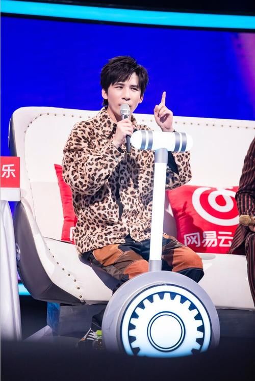 想玩最新打工人张伟?告诉你当前最新版本号是多少 想玩最新打工人张伟?告诉你当前最新版本号是多少