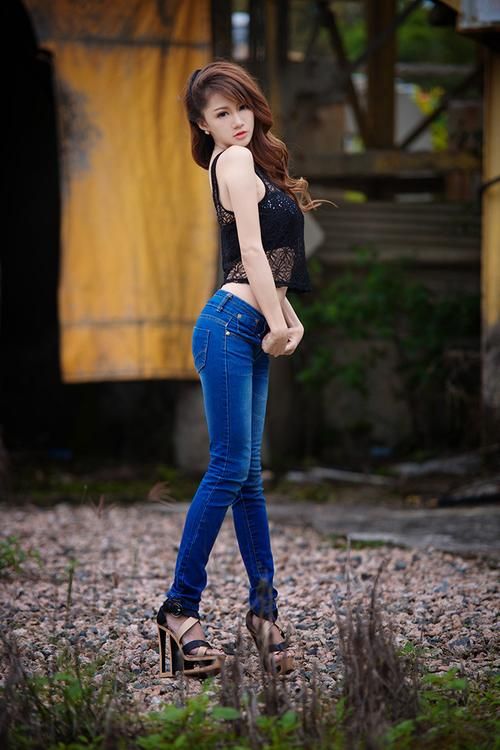 想玩都市媚影最新版本？这里有你想要的全部信息！