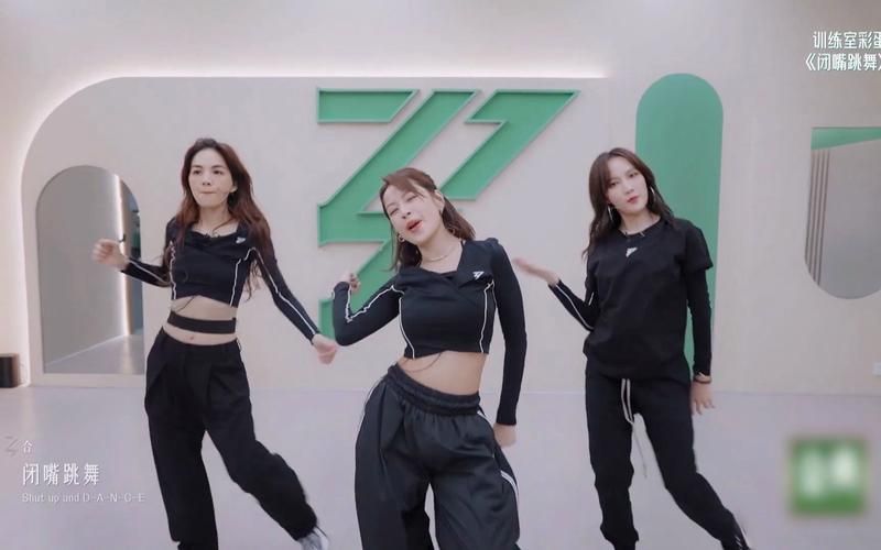 想玩闭嘴跳舞游戏？点击下载，即刻开始游戏！