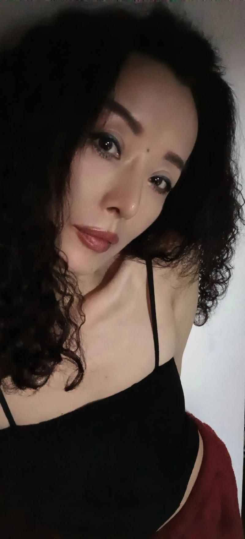 想看半老徐娘最新版本？这里有资源！