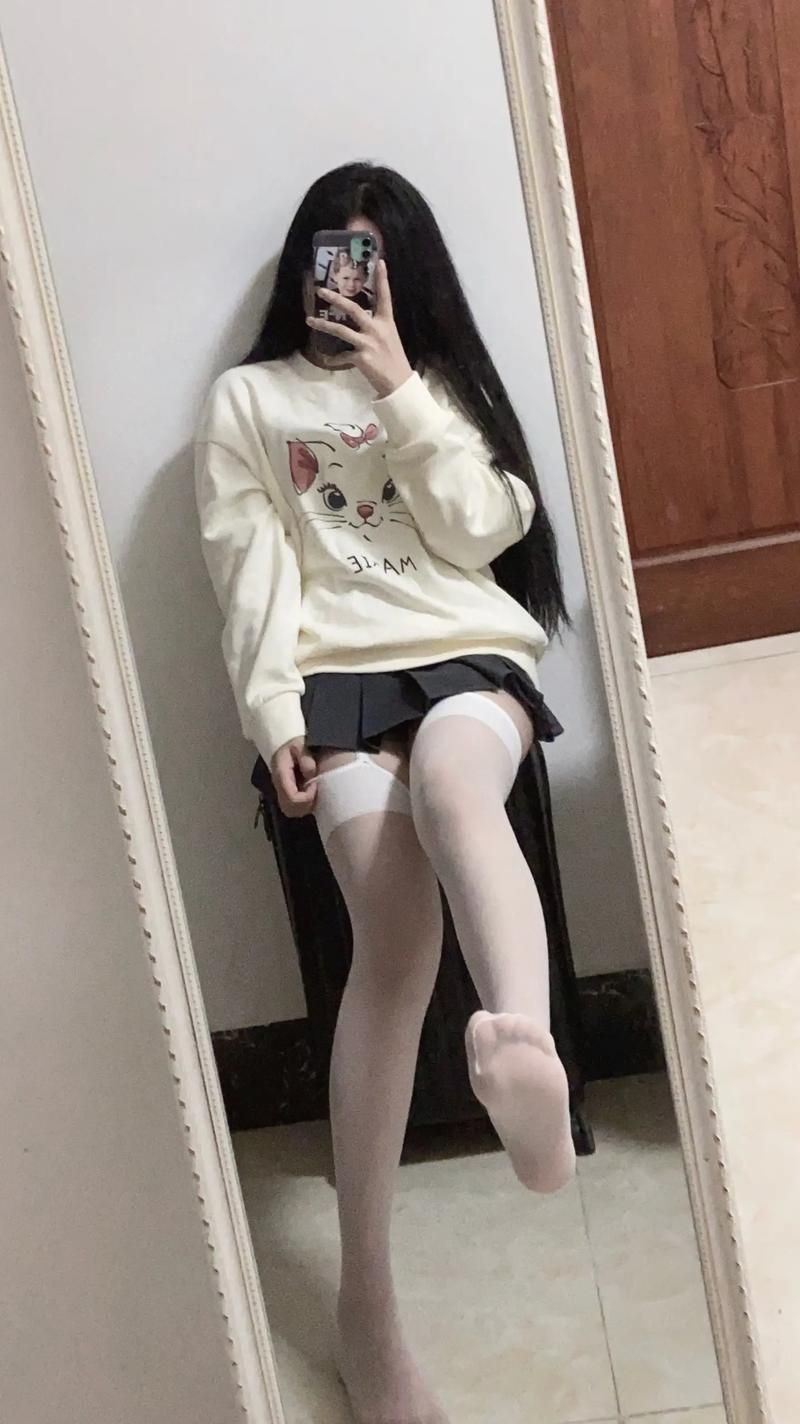 想看我的女友是恶霸CH1-EP4？更新地址在这里！