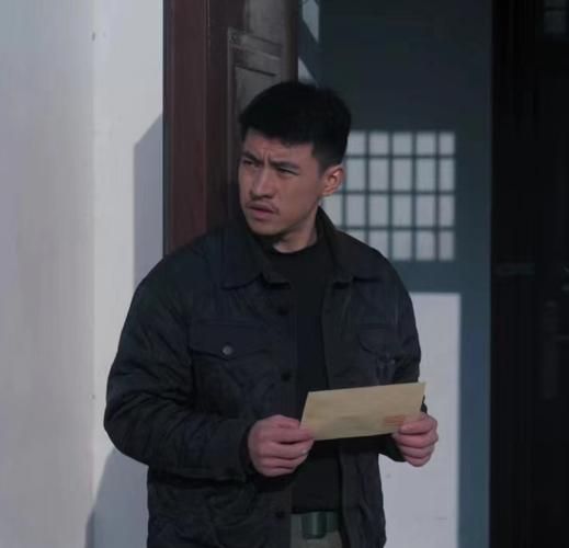 打工人张伟最新经历：讲述他的打工人生感悟