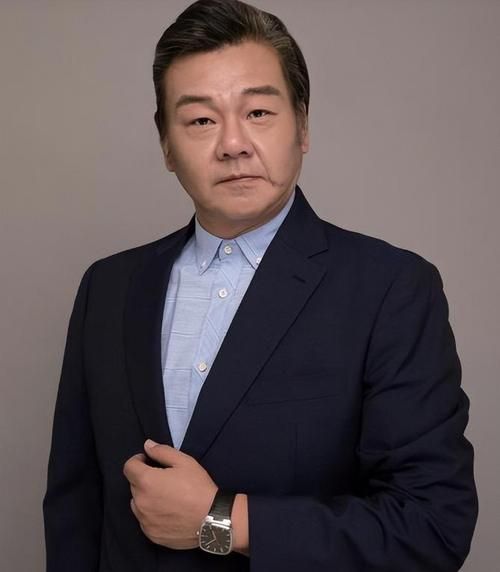 揭秘按摩师大战雌小鬼最新：背后隐藏的秘密