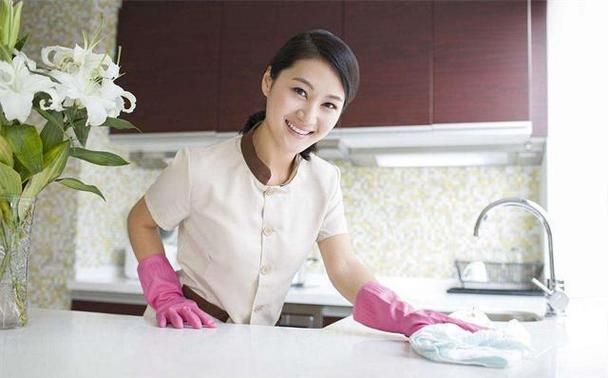 新保姆最新报道：她会成为你的家庭新成员吗？