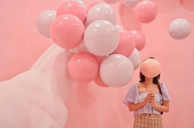 最新与女大生的同居生活更新地址，快来体验！