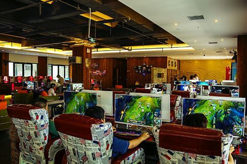 最新凤凰V11外传What更新地址已上线！赶紧下载体验吧