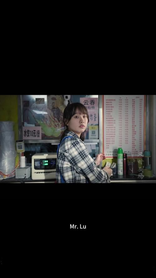 最新版本与女大生的同居生活游戏体验如何？