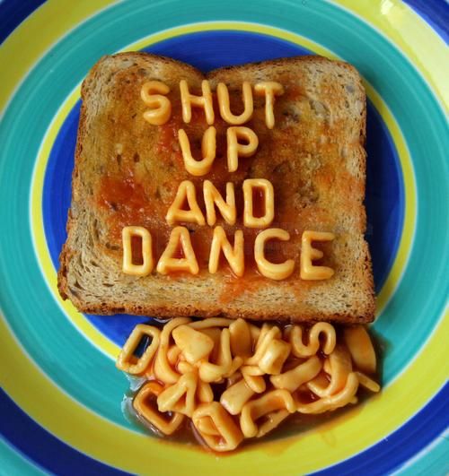 最新闭嘴跳舞安卓版下载：体验完整游戏内容