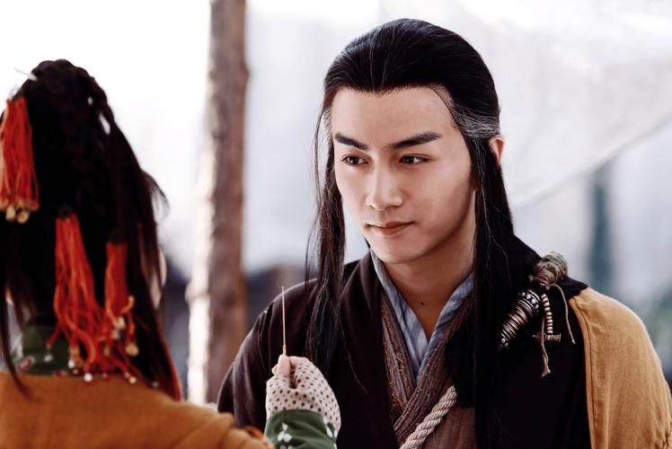 杨过游戏：孤独少侠的武侠世界冒险之旅