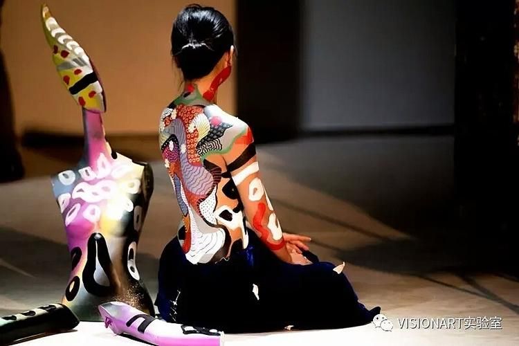 欲望的束缚最新版本更新了什么？值得下载体验吗？