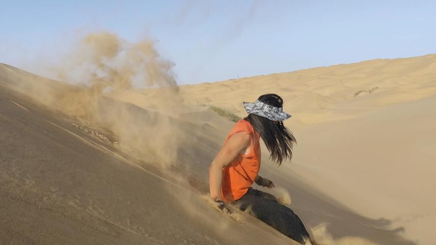 沙漠潜行者官网:超燃SLG游戏,带你体验沙漠冒险 沙漠潜行者官网:超燃SLG游戏,带你体验沙漠冒险