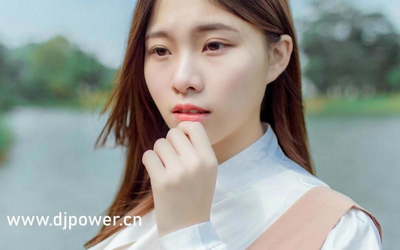 淑女都市V1.0e完结版游戏介绍：剧情丰富玩法多样