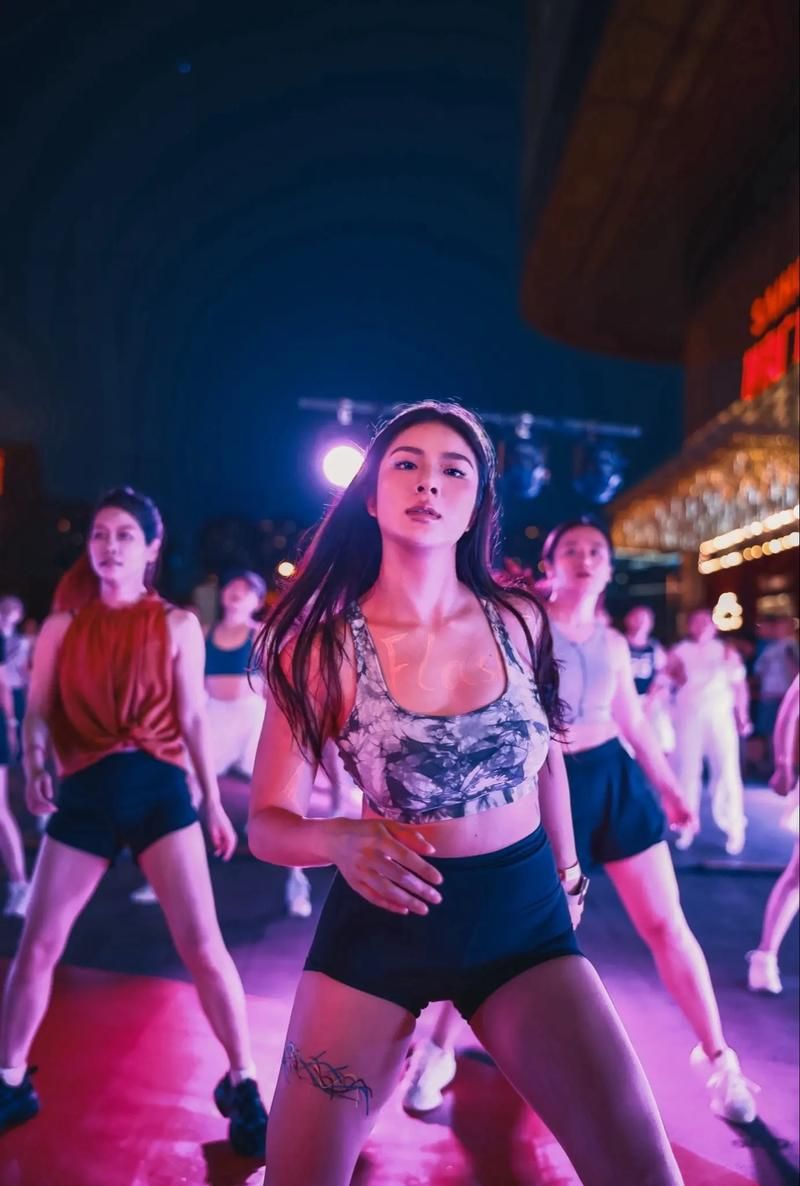 热舞女郎官方网站：体验极致的舞蹈魅力