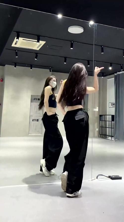 热舞女郎官方网站：体验极致的舞蹈魅力