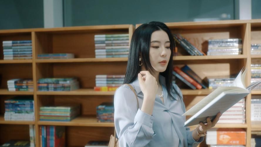 玩转甜心AI追捕计划最新版：高颜值AI，等你来追捕