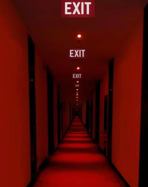 红色房间官网高清资源：免费观看恐怖片